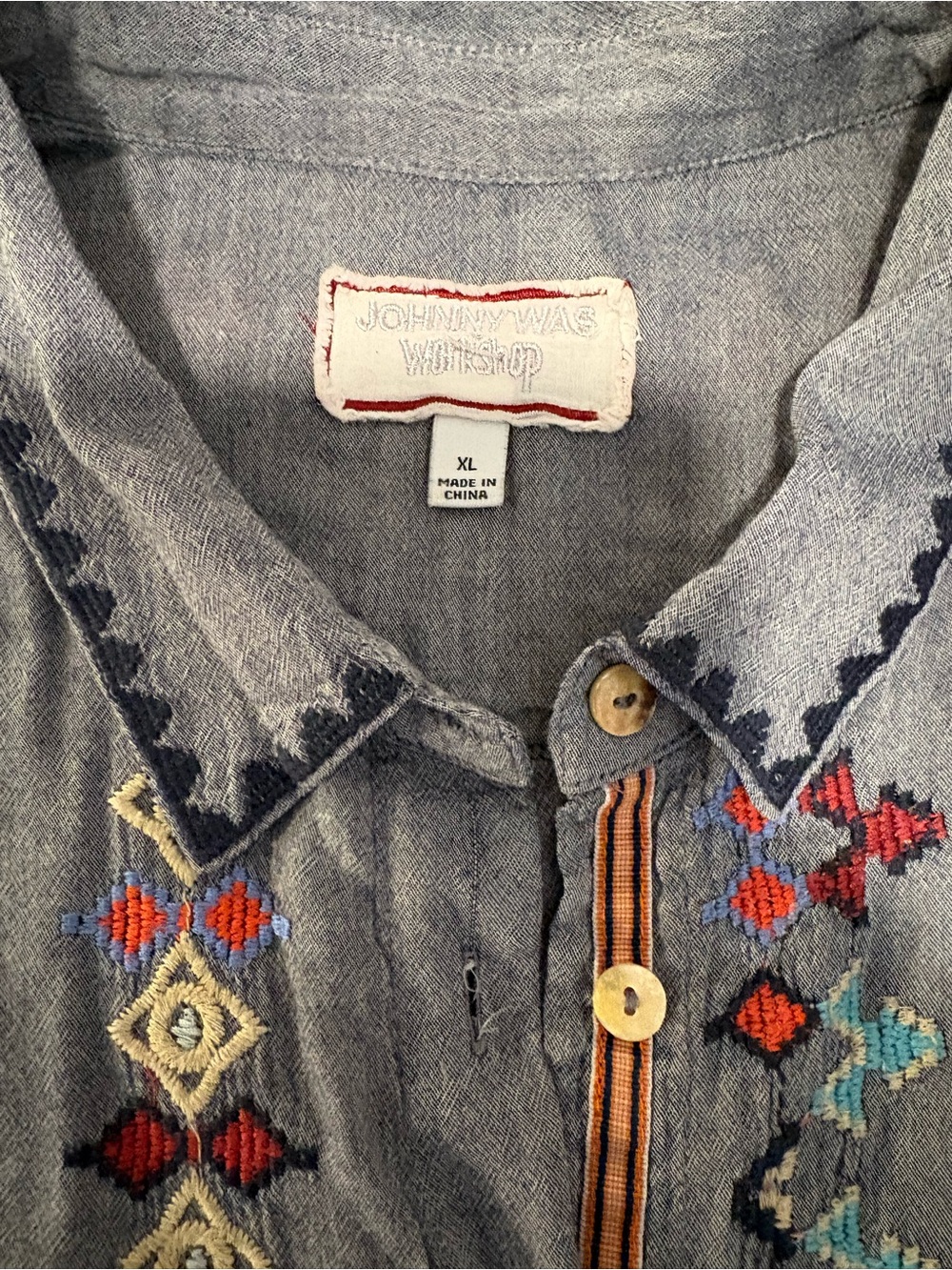 Johnny Was Embroidered Button-Up Shirt, XL - Picture 7 of 9